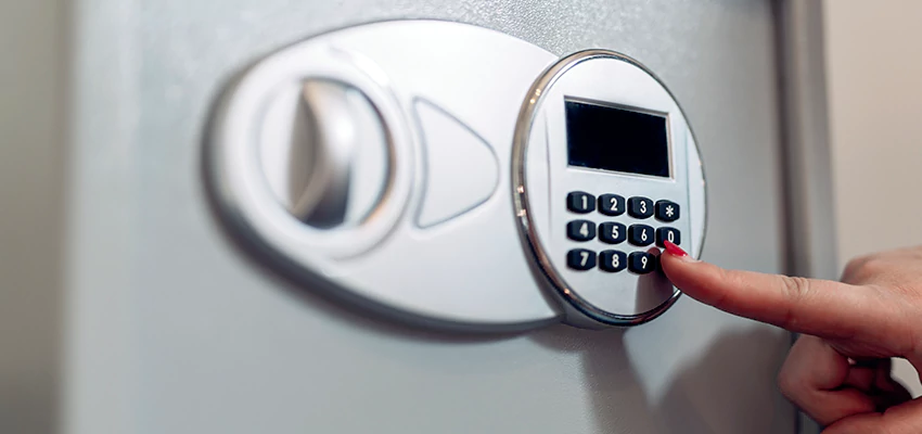 Jewelry Safe Cracking in Rodeo, California